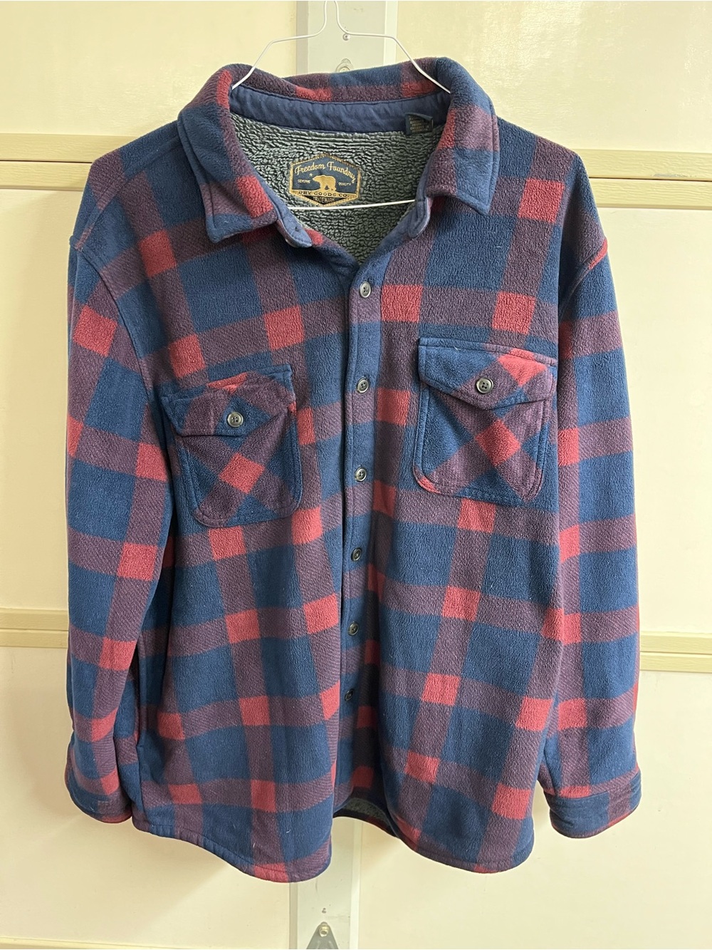 Men's Plaid Sherpa-Lined Shirt Jacket in Blue & Red